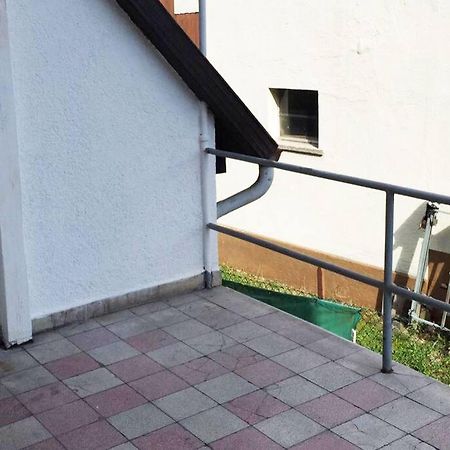 22B Grosse Wohnung Mit Balkon, Smarttv Und Wlan Korb Buitenkant foto