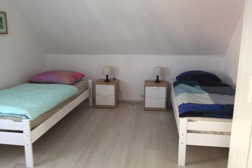 22B Grosse Wohnung Mit Balkon, Smarttv Und Wlan Korb Buitenkant foto