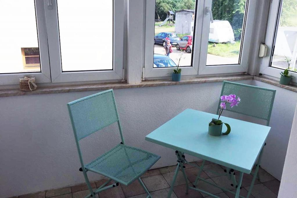 22B Grosse Wohnung Mit Balkon, Smarttv Und Wlan Korb Buitenkant foto